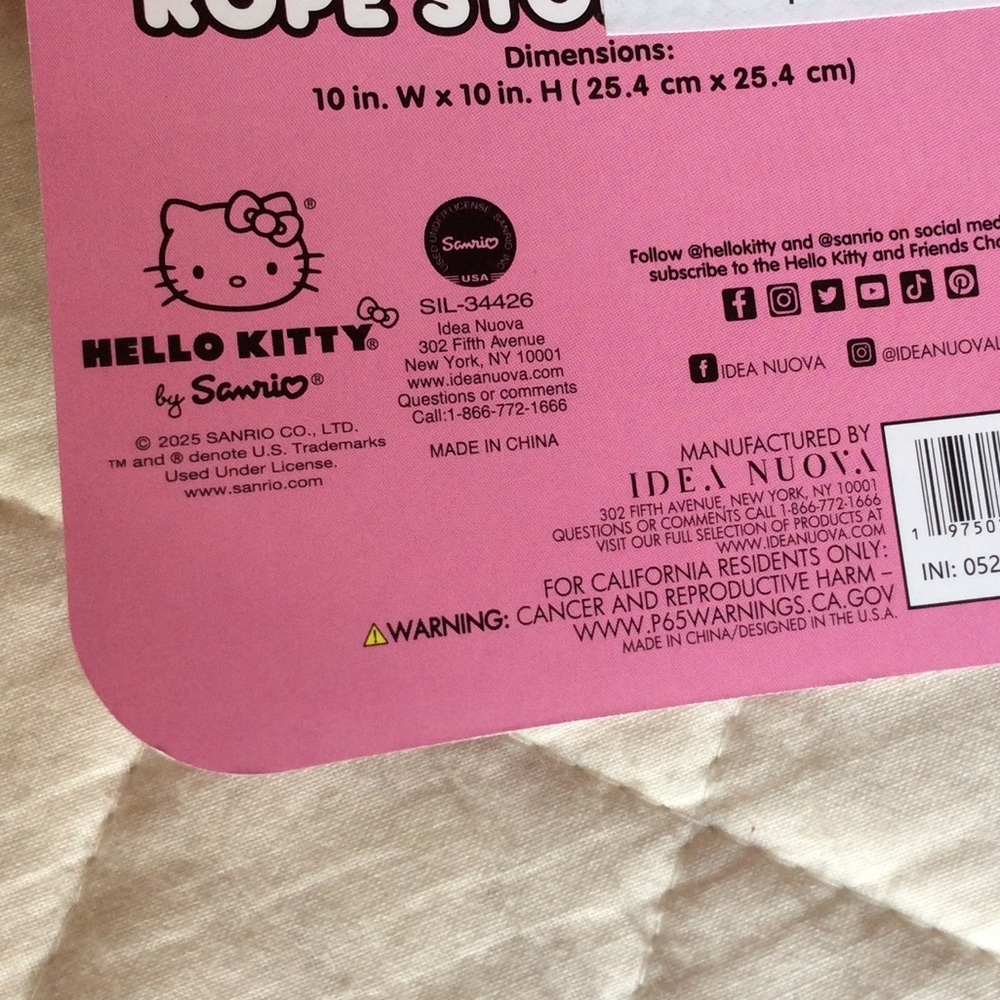 Hello kitty storage bin - Picture 6 of 7
